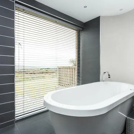 Grianan View House - Royal Portrush Golf Open Nyaraló *