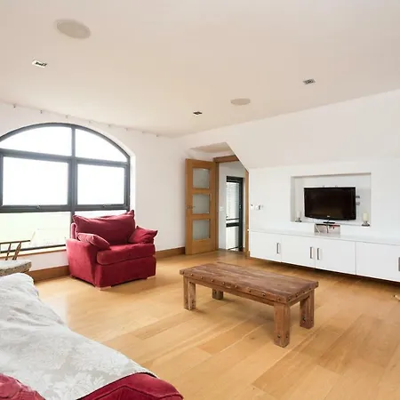 Grianan View House - Royal Portrush Golf Open Burnfoot